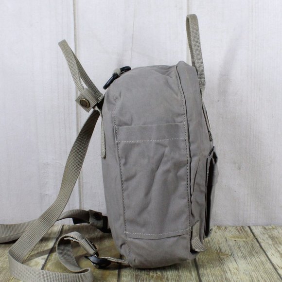 FJALLRAVEN KANLENWaxed Canvas Backpack Bag - Picture 4 of 10